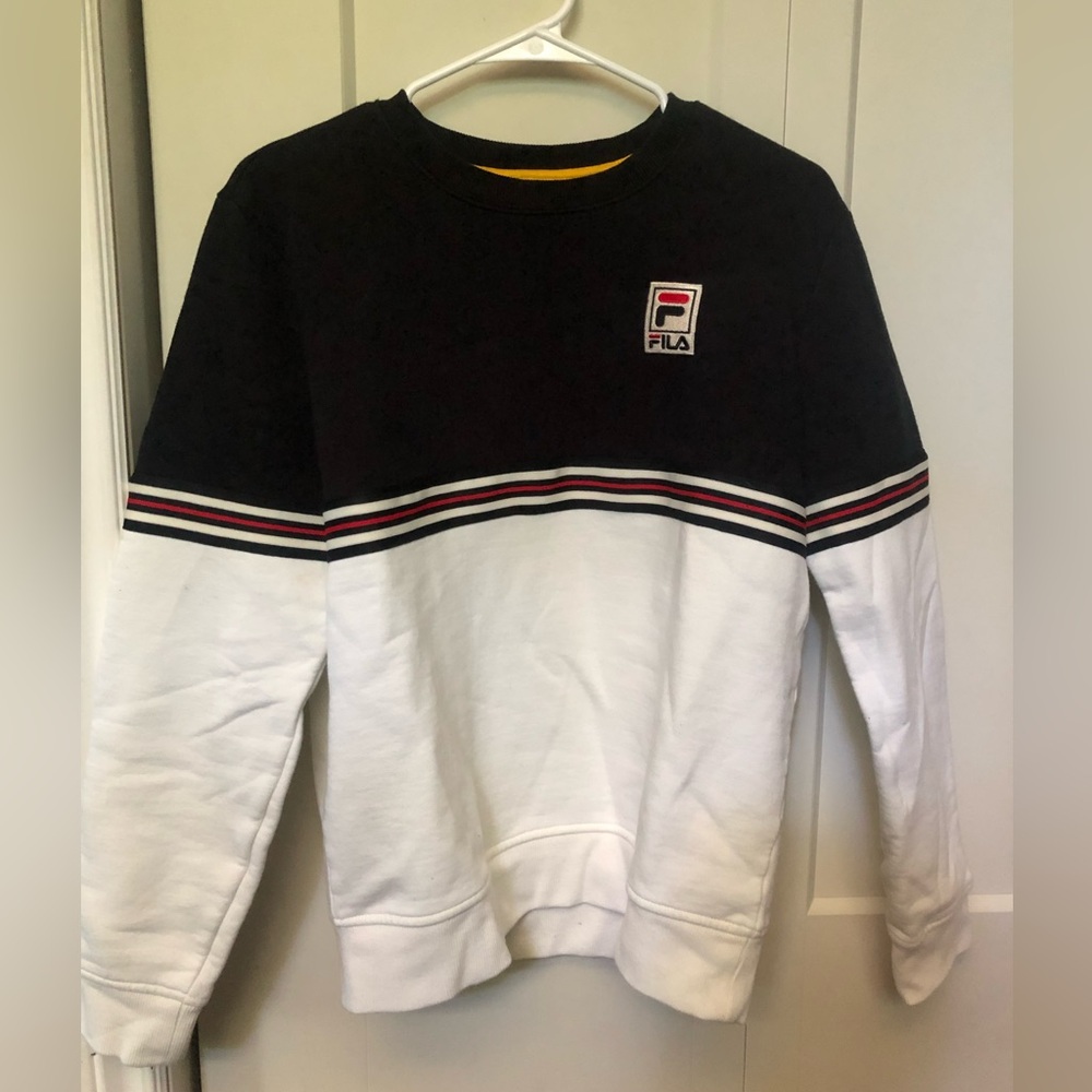 NWOT Fila Black and White Crewneck Sweater - Men’s size small